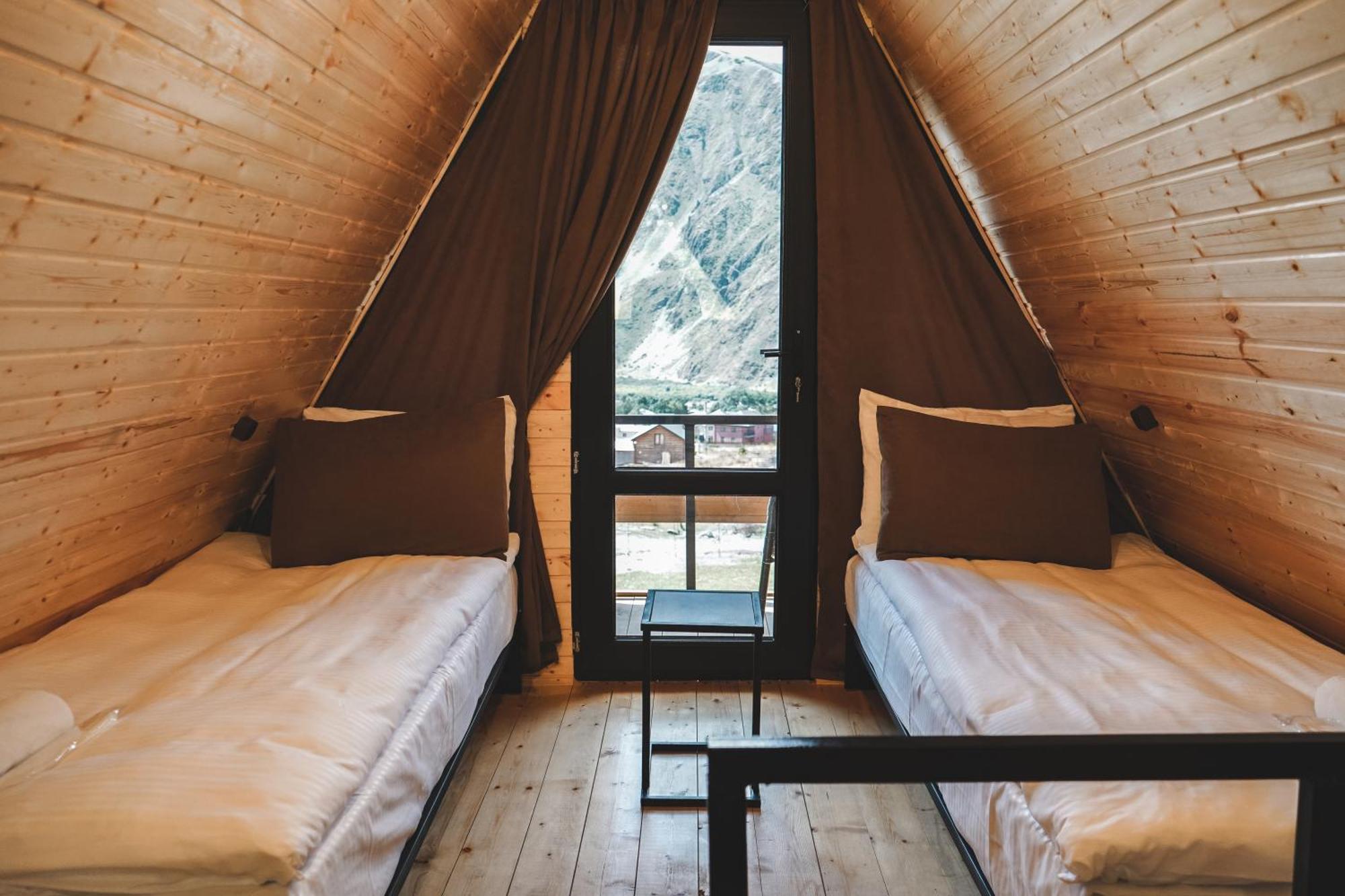 Villa Lonely Mountain à Kazbegi Extérieur photo